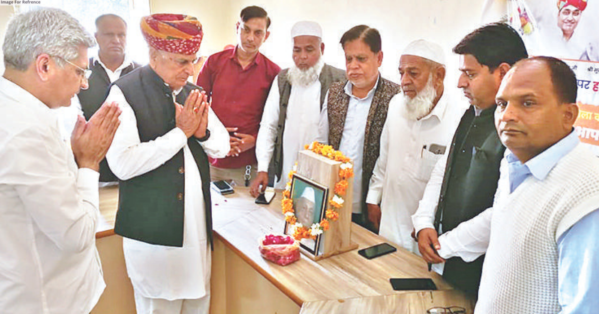 Tributes paid to Late Parasram Maderna; Dr Sahdev Choudhary, others attend event